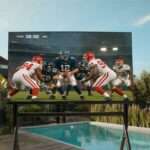 A fabricante americana Sylvox apresenta sua Google TV outdoor sem borda, que suporta temperaturas extremas.