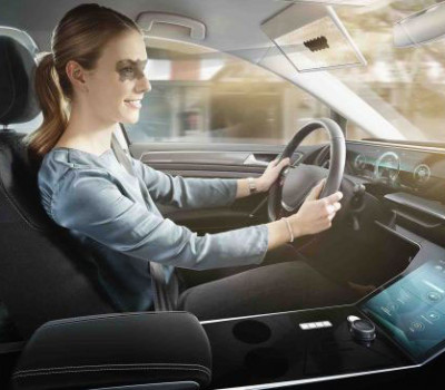 <b>Virtual Visor é uma tela LCD transparente que reduz o impacto das luzes externas sobre o motorista.</b>