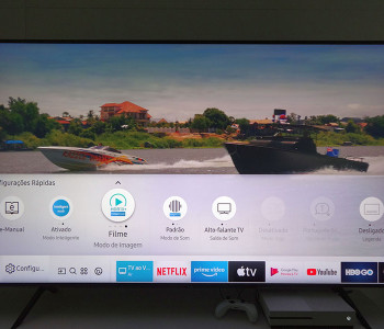 A TV reproduz filmes e séries codificadas em HDR10+