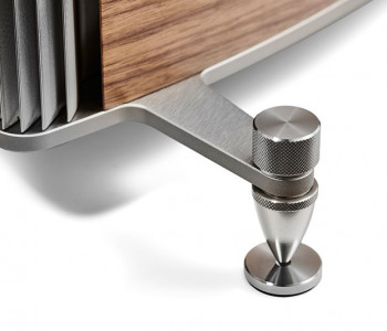 Detalhe dos spikes que sustentam e dão equilíbrio às caixas