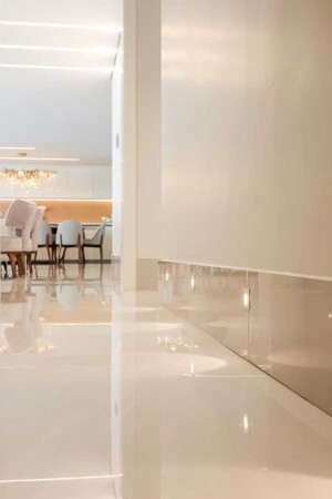 Balizadores como este, também controlados pela automação, trazem mais conforto e segurança.