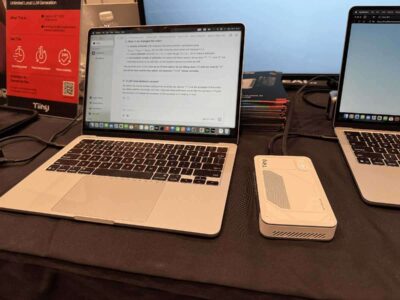 Computador de bolso com IA, da empresa Tiiny, indicado pelo Guinness como o menor do mundo.